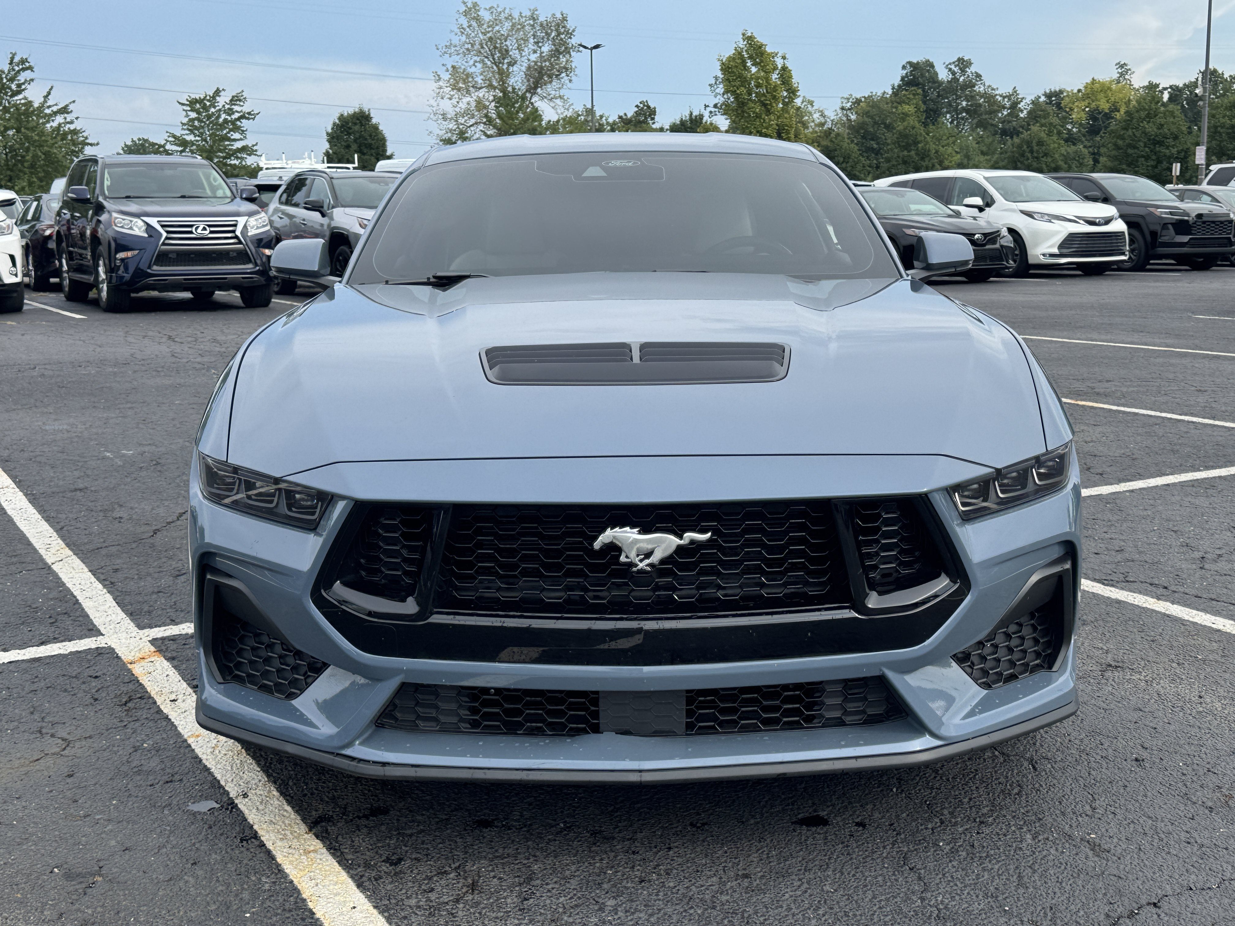 Used 2025 Ford Mustang GT Premium RWD image 3