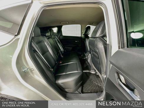 Used 2025 Nissan Murano SV FWD image 26