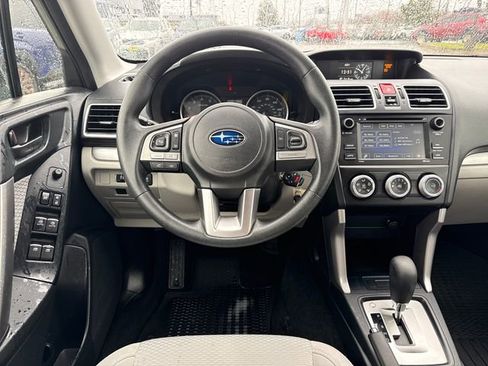 Used 2017 Subaru Forester 2.5i w/ Alloy Wheel Package image 19