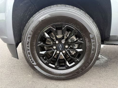 Used 2022 Chevrolet Colorado Z71 AWD/4WD image 8