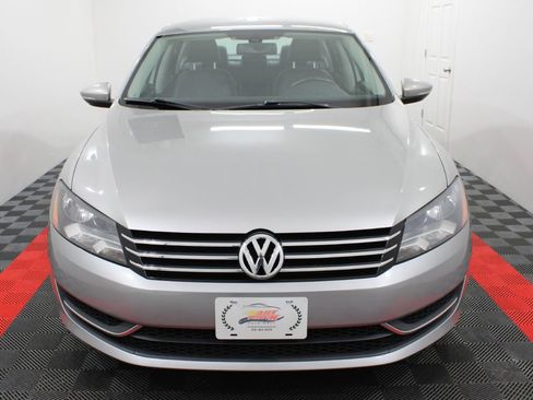 Used 2012 Volkswagen Passat 2.5 SE FWD image 3