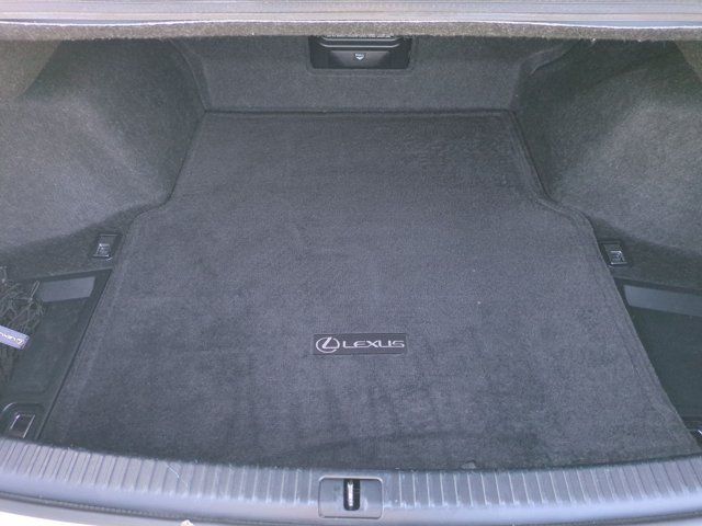 Used 2013 Lexus IS 250 w/ Premium Pkg Value Edition RWD image 6