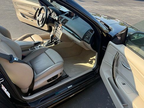 Used 2008 BMW 135i Convertible RWD image 13