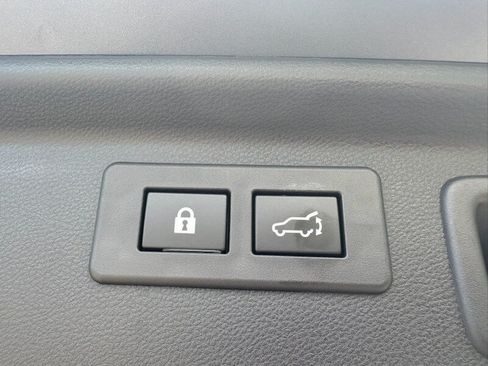 Used 2024 Subaru Forester Premium AWD/4WD image 8