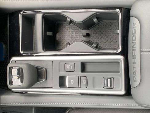 New 2026 Nissan Pathfinder SL FWD image 15