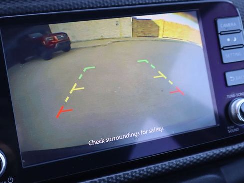 Used 2022 Nissan Kicks SV w/ Interior Electronics Package FWD image 7