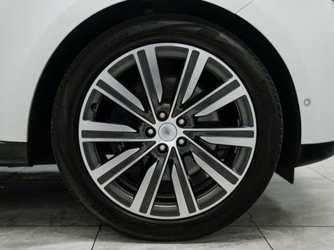 Used 2023 Land Rover Range Rover Autobiography image 36