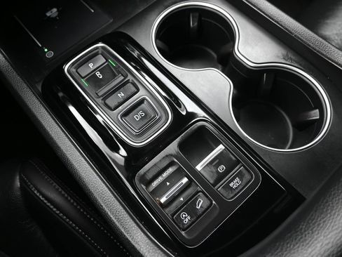 Used 2023 Honda Pilot Touring image 16