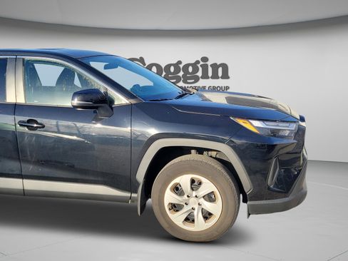 Used 2023 Toyota RAV4 LE image 27