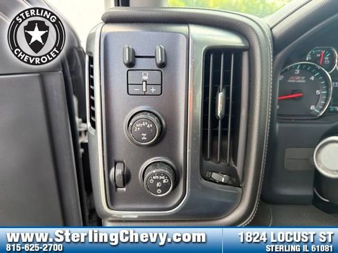 Used 2017 Chevrolet Silverado 1500 LTZ Z71 w/ LTZ Plus Package AWD/4WD image 18