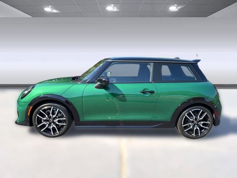 New 2026 MINI Cooper S image 2