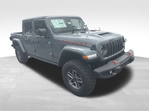 New 2025 Jeep Gladiator Mojave w/ Safety Group image 28