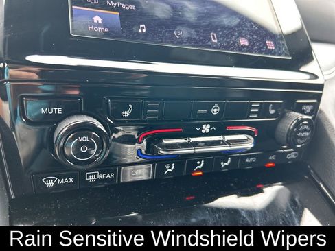 Used 2023 Jeep Grand Cherokee L Altitude image 28