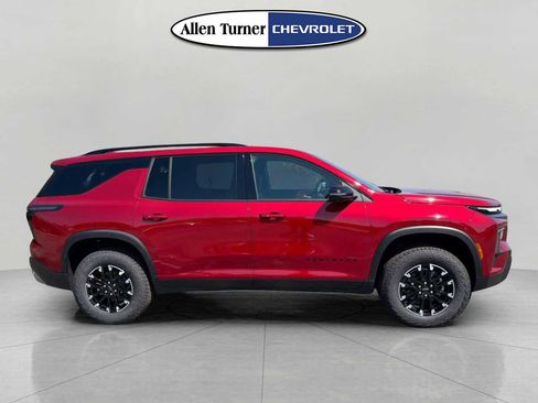 New 2026 Chevrolet Traverse Z71 w/ Driver Confidence Package AWD/4WD image 3