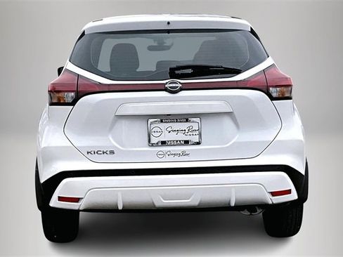 Certified 2024 Nissan Kicks S image 6