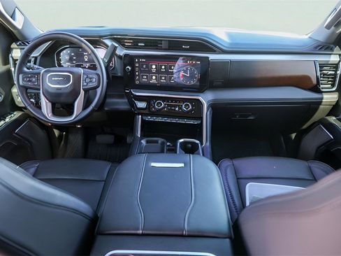 Used 2024 GMC Sierra 2500 Denali w/ Denali Reserve Package image 28