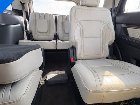 Used 2016 Ford Explorer Platinum AWD/4WD image 25