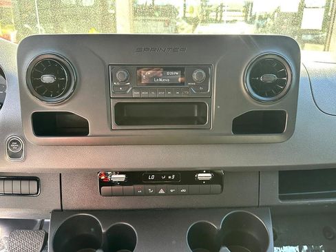 Used 2021 Mercedes-Benz Sprinter 3500 image 26