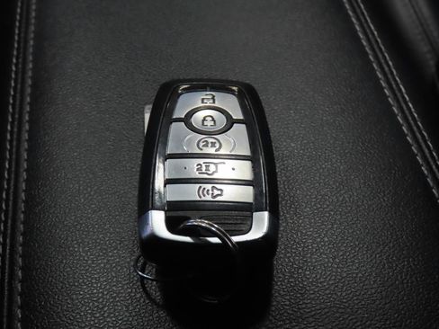 Used 2023 Ford Escape Platinum AWD/4WD image 19