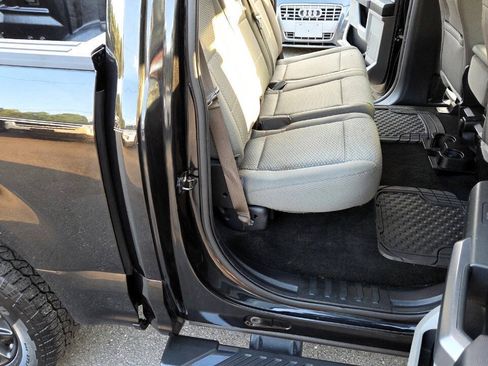 Used 2015 Ford F150 XLT w/ Equipment Group 302A Luxury AWD/4WD image 41