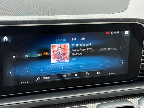 Used 2022 Mercedes-Benz GLS 450 4MATIC image 22