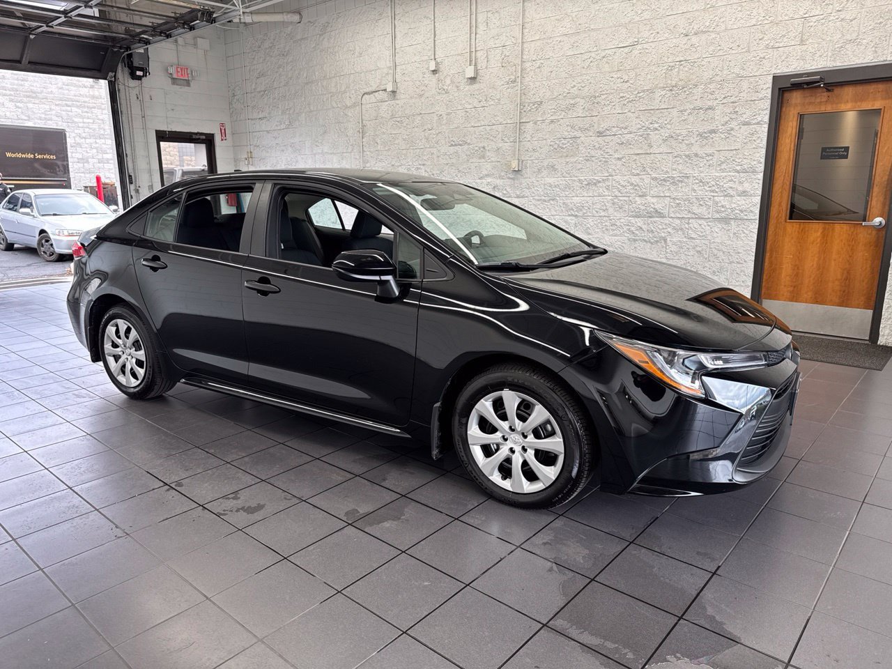 Used 2026 Toyota Corolla LE FWD image 1