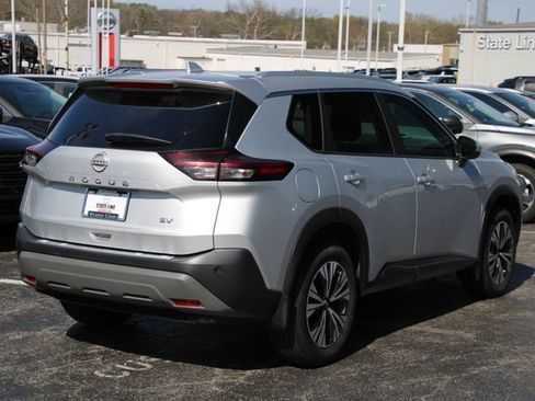 Certified 2023 Nissan Rogue SV w/ SV Premium B Package FWD image 10