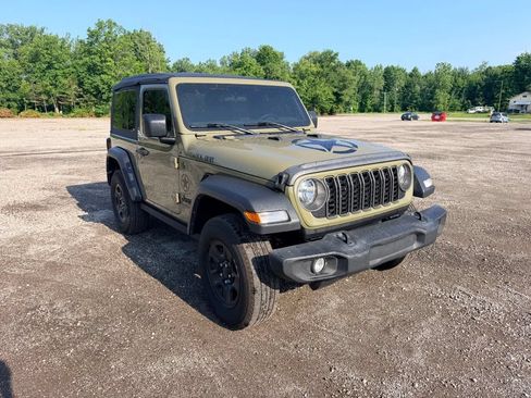 Used 2025 Jeep Wrangler Sport AWD/4WD image 1