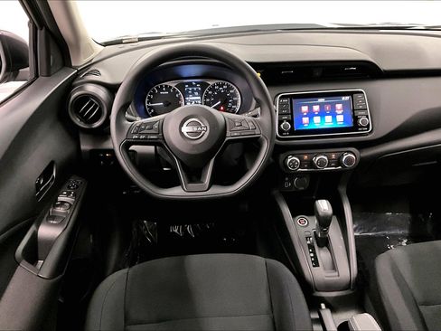 New 2025 Nissan Kicks Play S FWD image 19