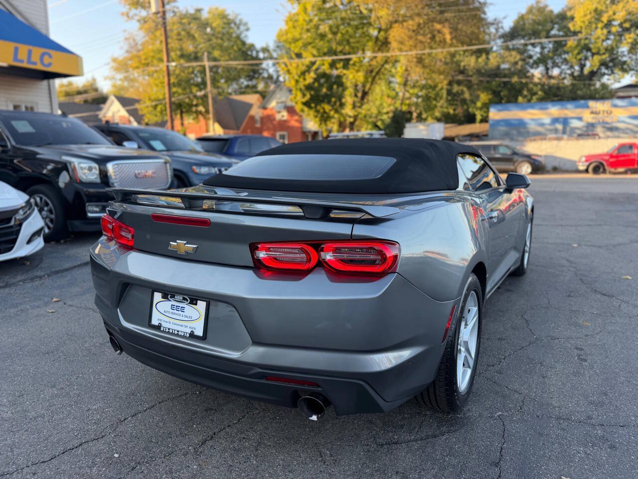 Used 2020 Chevrolet Camaro LT RWD image 8