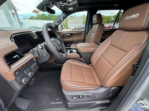 New 2026 Chevrolet Tahoe High Country RWD image 11