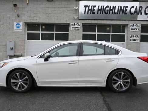 Used 2016 Subaru Legacy 2.5i Limited AWD/4WD image 4
