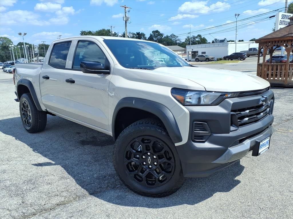 New 2026 Chevrolet Colorado Trail Boss AWD/4WD image 2