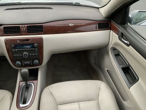 Used 2009 Chevrolet Impala LT image 47