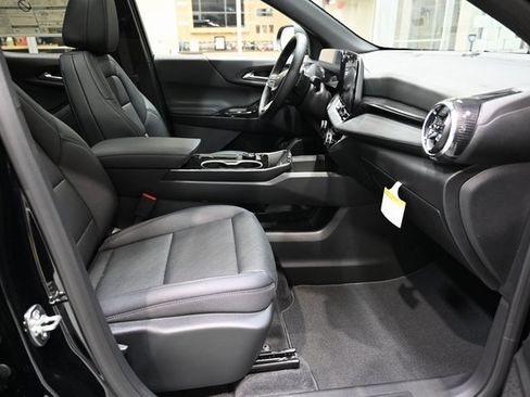 New 2026 Chevrolet Equinox LT w/ Convenience Package II image 10