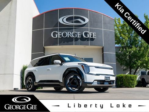 Certified 2024 Kia EV9 Land AWD/4WD image 1