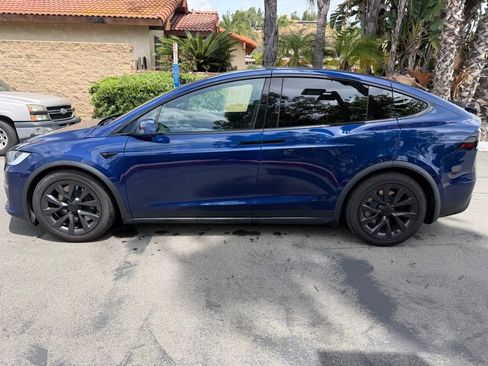 Used 2023 Tesla Model X AWD/4WD image 7
