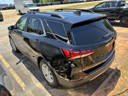 Used 2022 Chevrolet Equinox LT FWD image 6