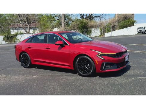 Used 2025 Kia K5 LXS FWD image 2