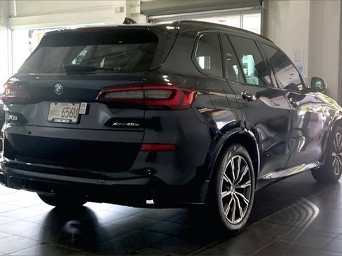 Used 2022 BMW X5 xDrive45e w/ M Sport Package image 11