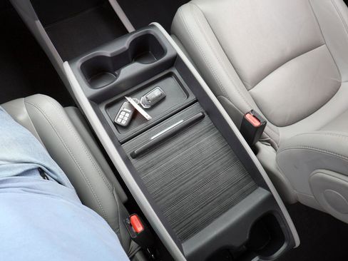 Used 2018 Honda Odyssey EX-L image 54