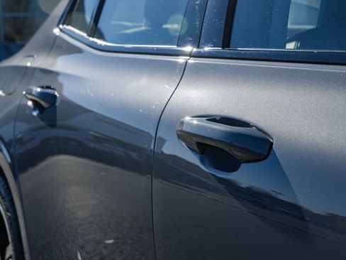 Used 2023 Volvo S60 T8 Plus image 14