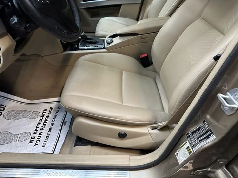 Used 2010 Mercedes-Benz GLK 350 4MATIC image 17