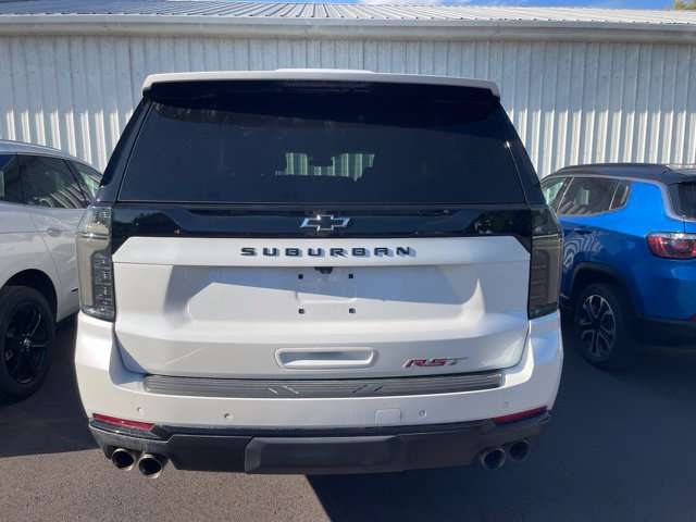 Used 2025 Chevrolet Suburban RST w/ Comfort Package AWD/4WD image 5