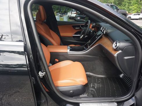 Used 2022 Mercedes-Benz C 300 Sedan w/ Exclusive Trim Package image 16