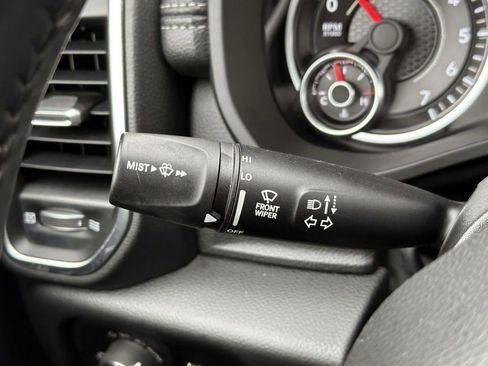 Used 2022 RAM 1500 Laramie image 24