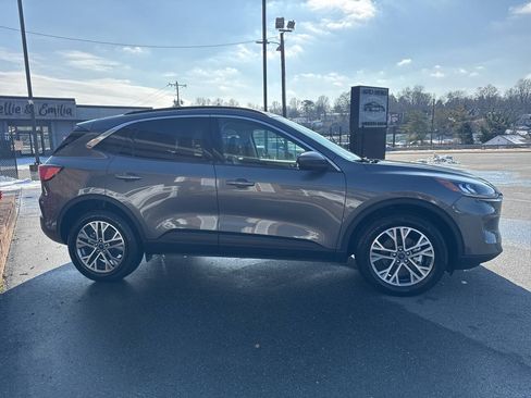 Used 2022 Ford Escape SEL AWD/4WD image 7