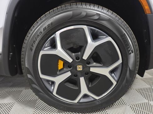 Used 2023 Rivian R1T Adventure image 11