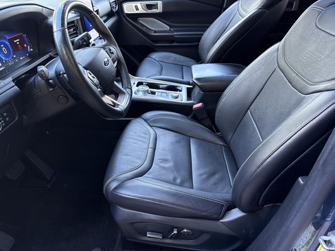 Used 2020 Ford Explorer ST w/ ST High-Performance Pack AWD/4WD image 9