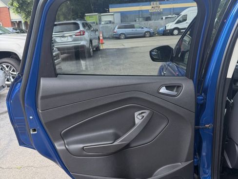 Used 2018 Ford Escape SE AWD/4WD image 11